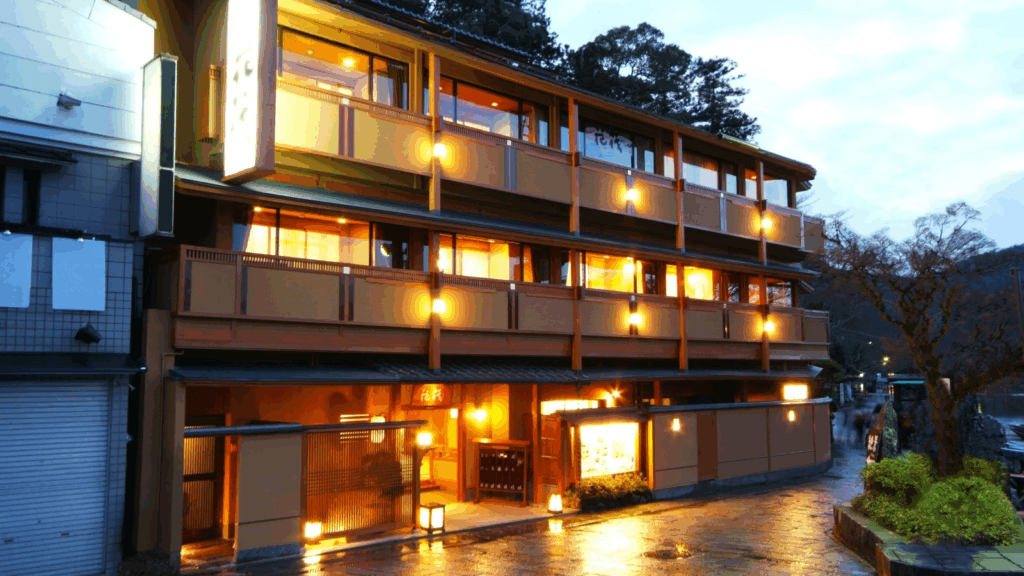 嵐山温泉 彩四季の宿 花筏