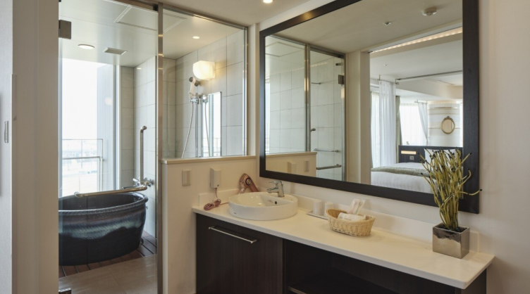 楽天トラベル 舞浜ユーラシア 新館 本館