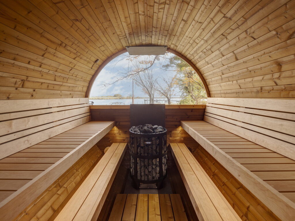 びわこ緑水亭 バレルサウナ