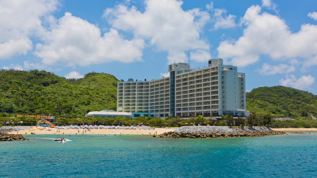 ルネッサンスリゾートオキナワ 外観