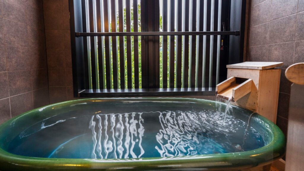 亀の井ホテル 青梅 露天風呂付きデラックス和洋室 露天風呂