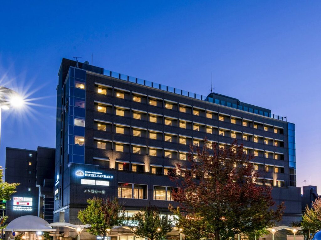 京都山科ホテル山楽 外観